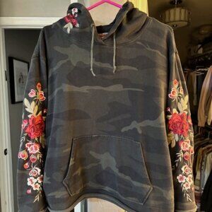 Johnny Was Size Small Camo Raw Hem Hoodie with Red Rose Applique Embroidery